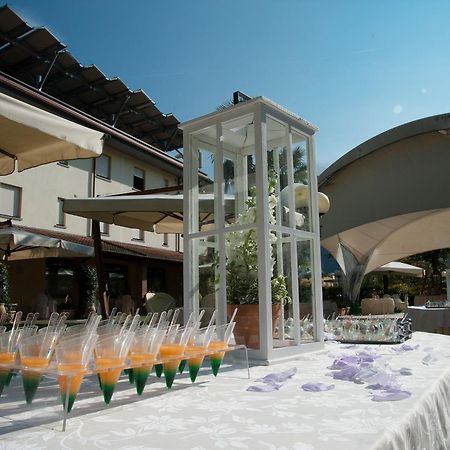 Piancogno Hotel 2 Magnolie מראה חיצוני תמונה
